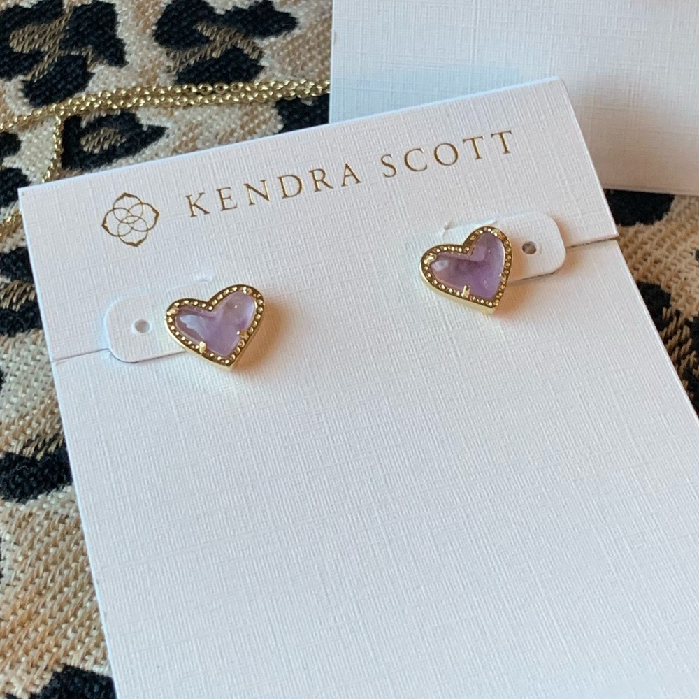 Kendra Scott Ari Heart Studs